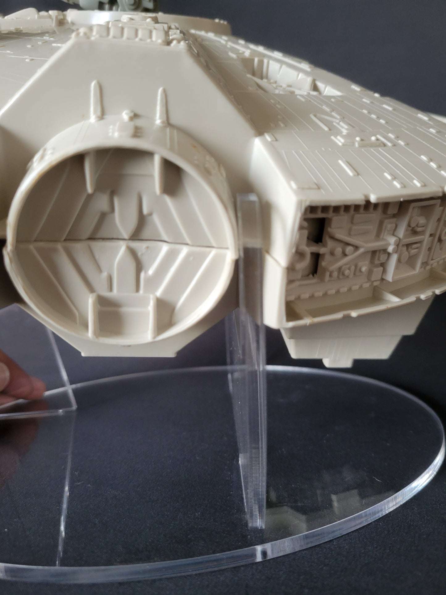 Star Wars Vintage Banked Millennium Falcon Vehicle Ship Stand