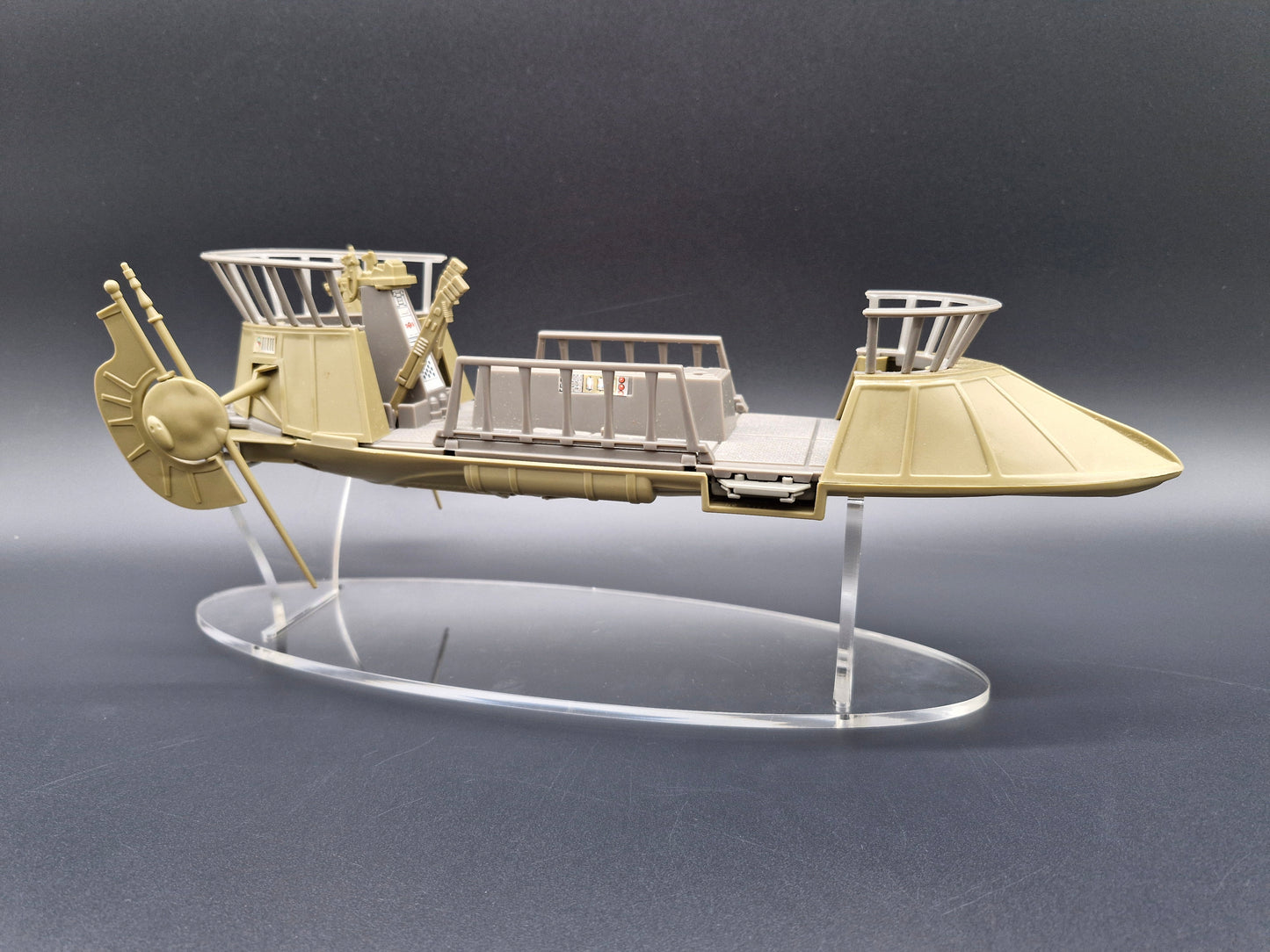 Star Wars Vintage & VC Vintage Collection Tatooine Skiff Ship Stand