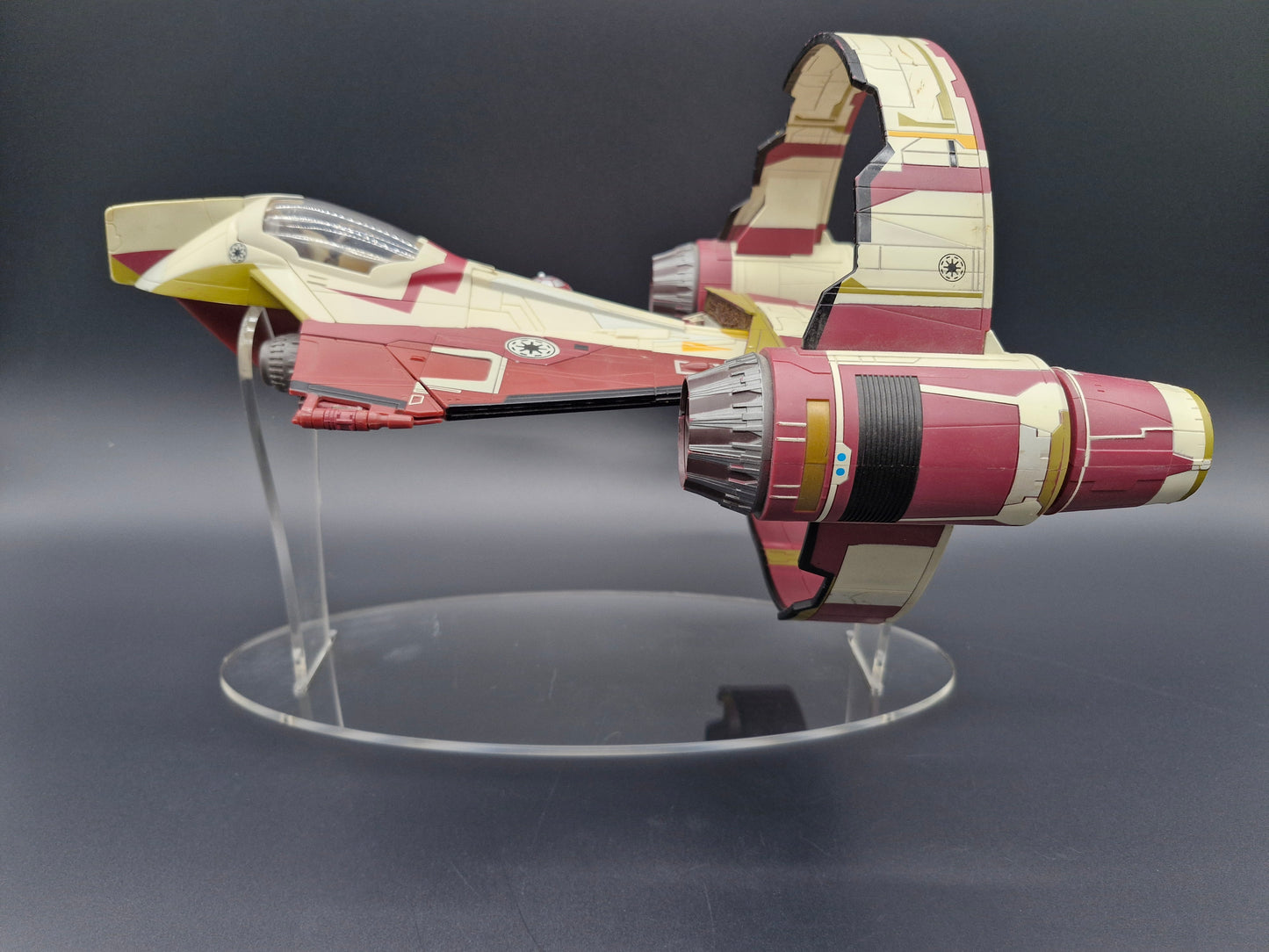 Star Wars Obi-Wan Kenobi Hyperspace Ring Jedi Starfighter Ship Display Stand