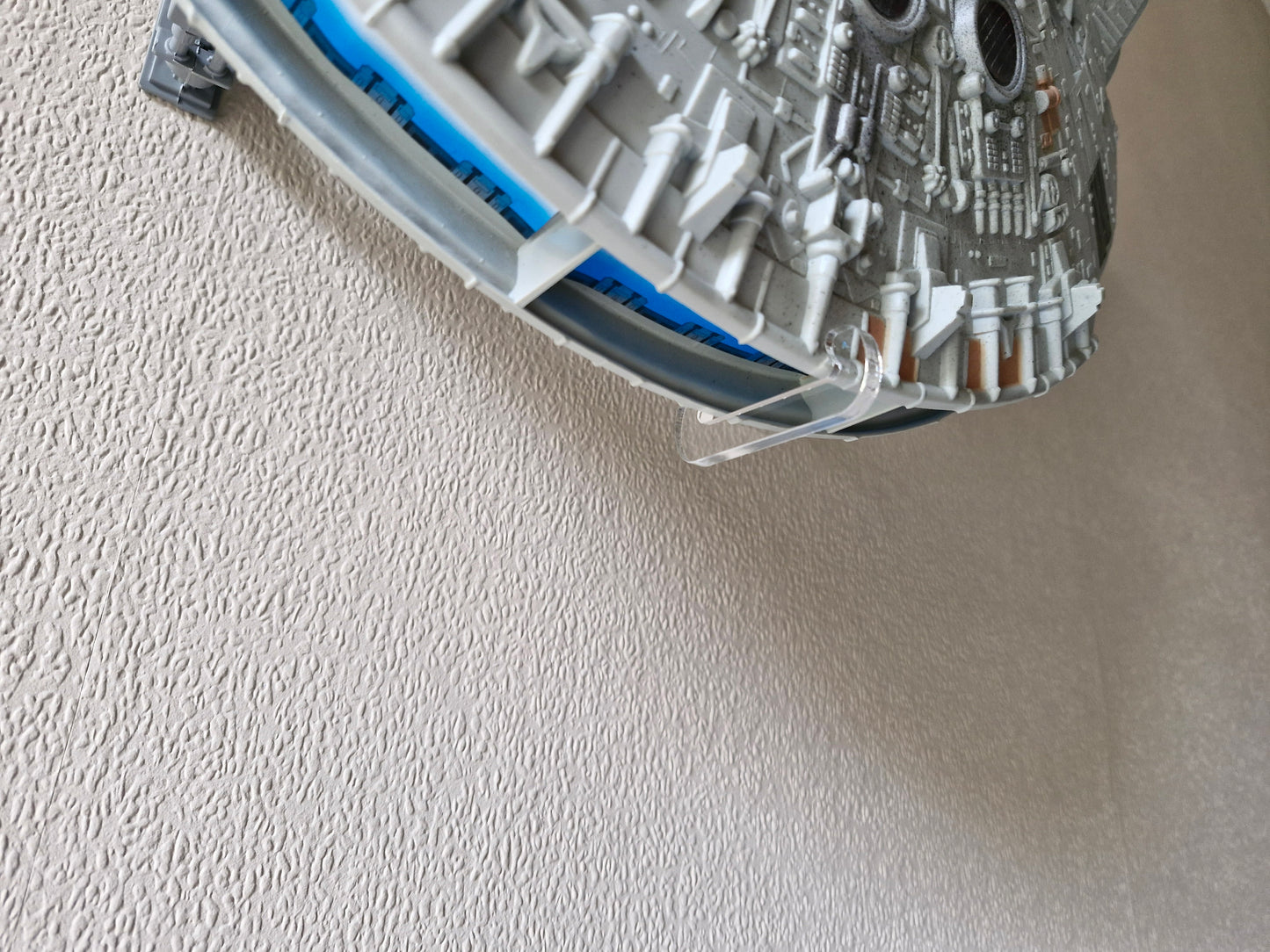 Star Wars Vintage/Modern Millennium Falcon Wall Mount Display Stand