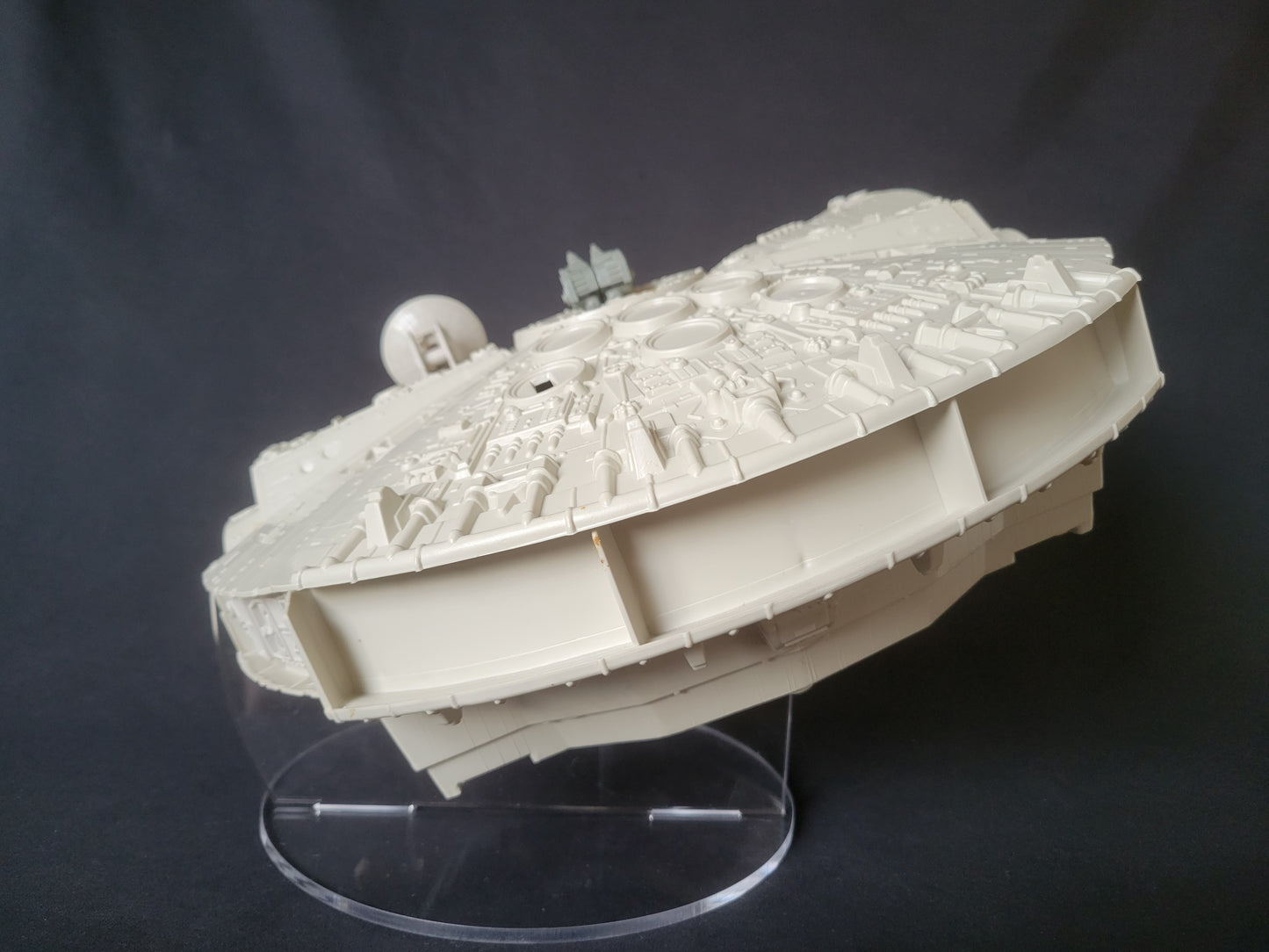 Star Wars Vintage Millennium Falcon Vehicle Ship Stand