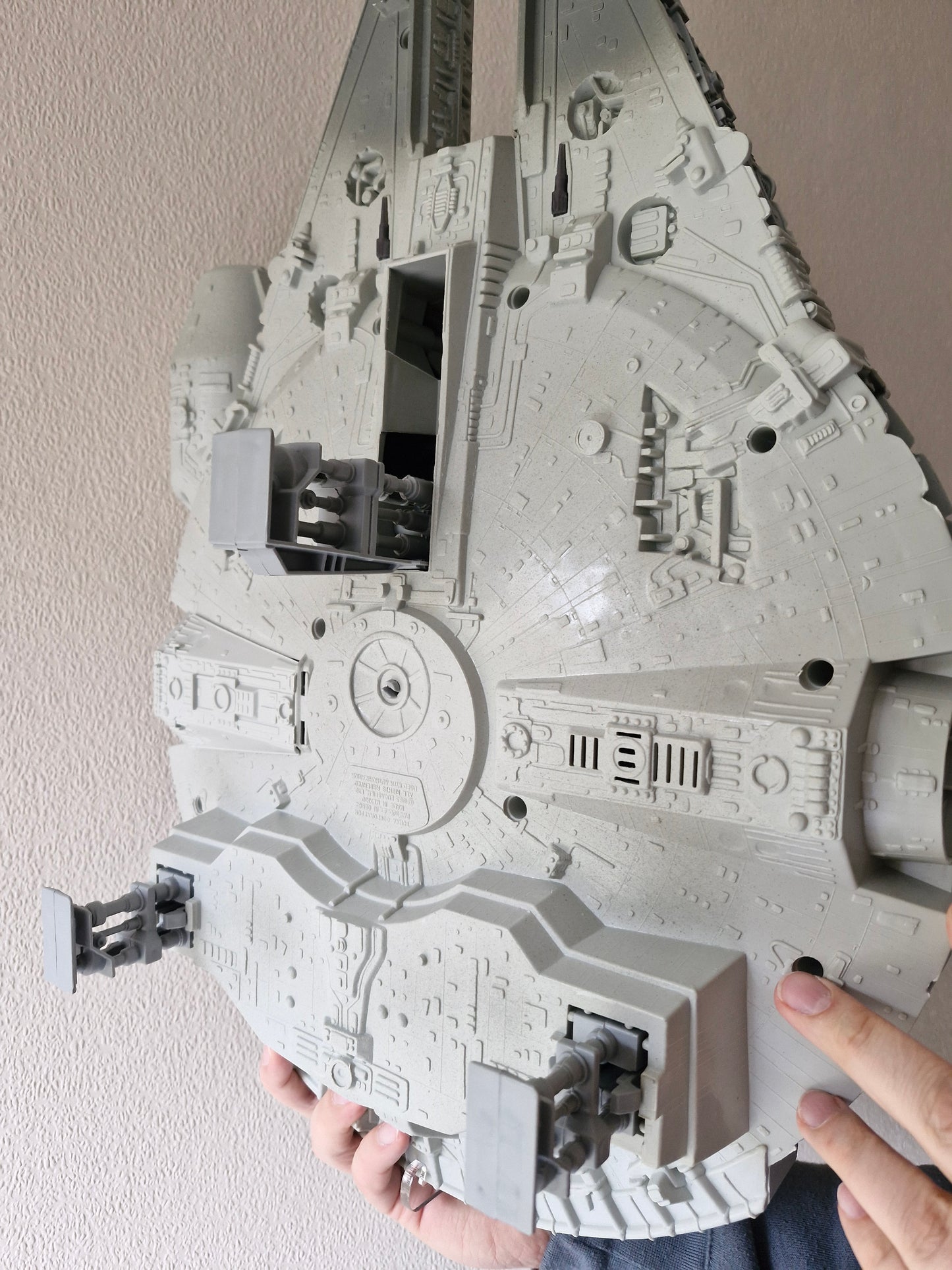 Star Wars Vintage/Modern Millennium Falcon Wall Mount Display Stand